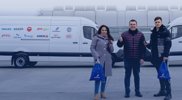 «Омега» разом з партнерами подарували клієнтам два автомобіля Mercedes-Benz
